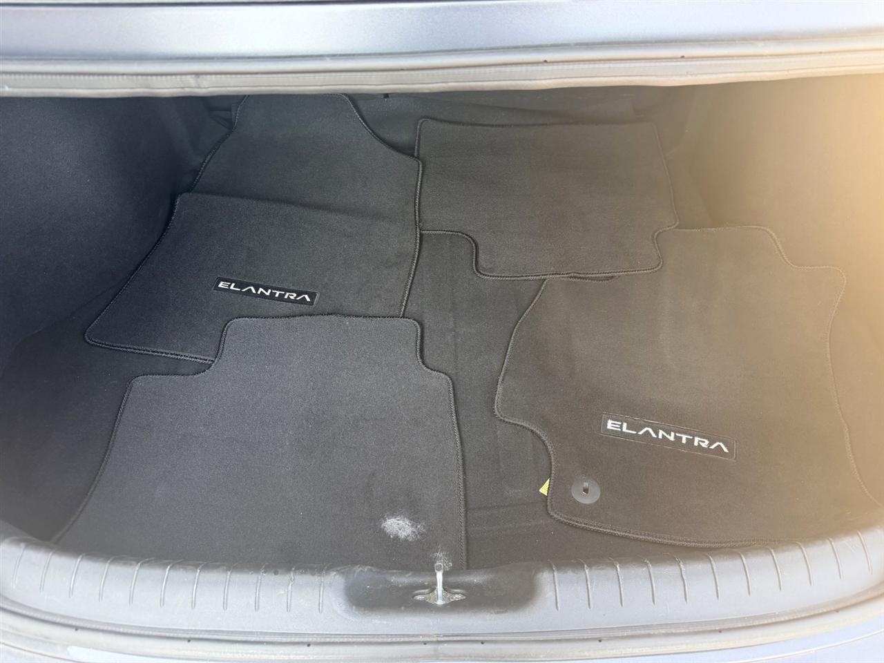 Hyundai Elantra SEL 2022