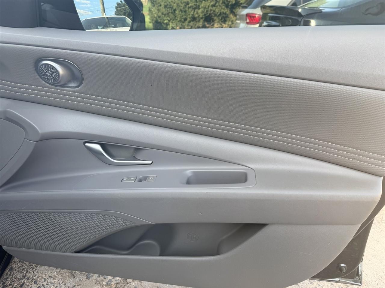 Hyundai Elantra SEL 2022