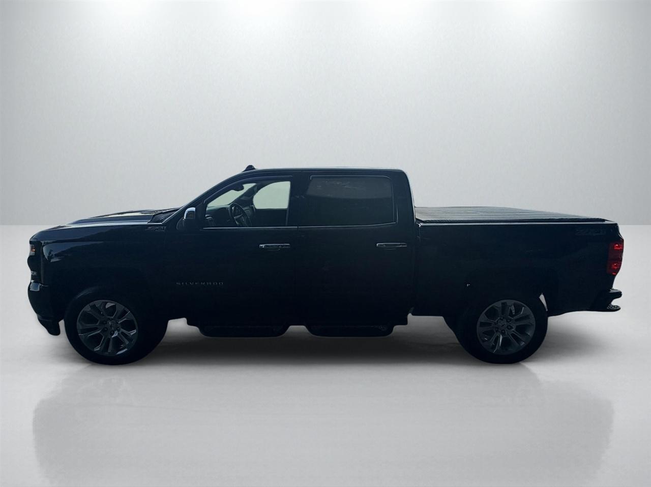 Chevrolet Silverado photo 4