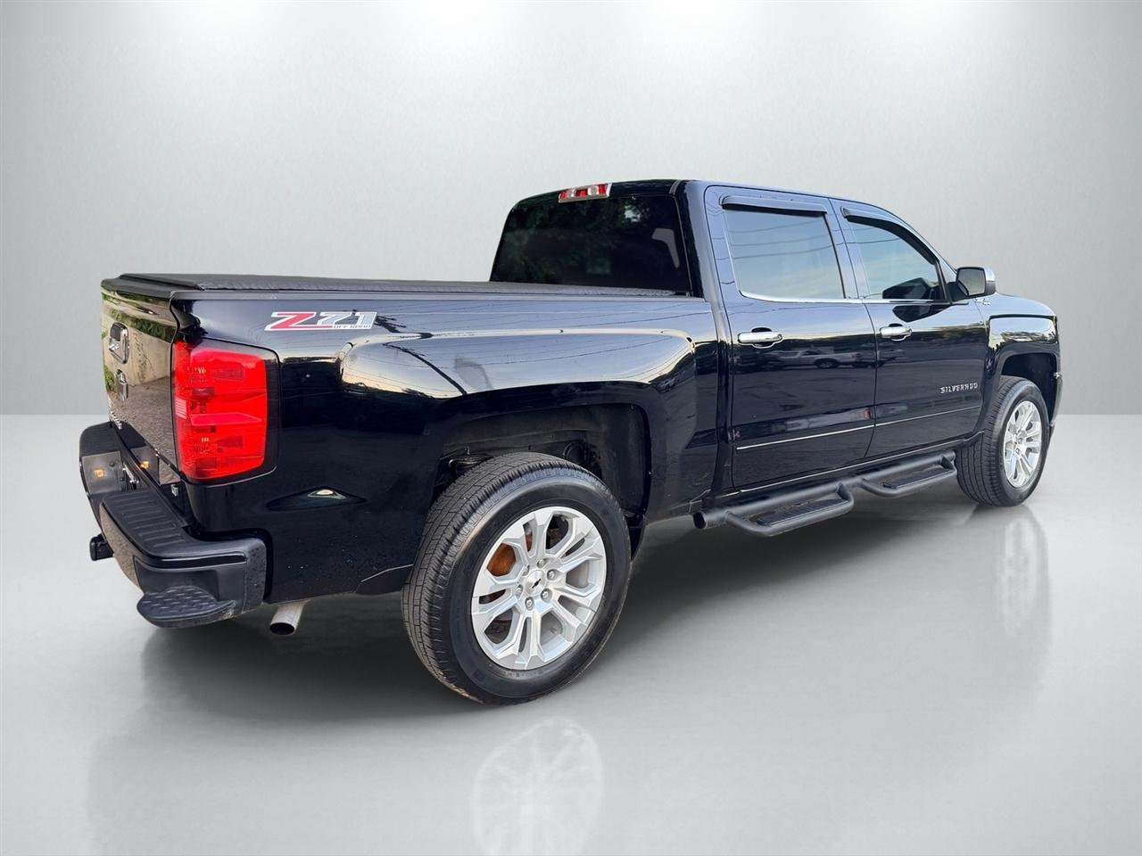 Chevrolet Silverado photo 7