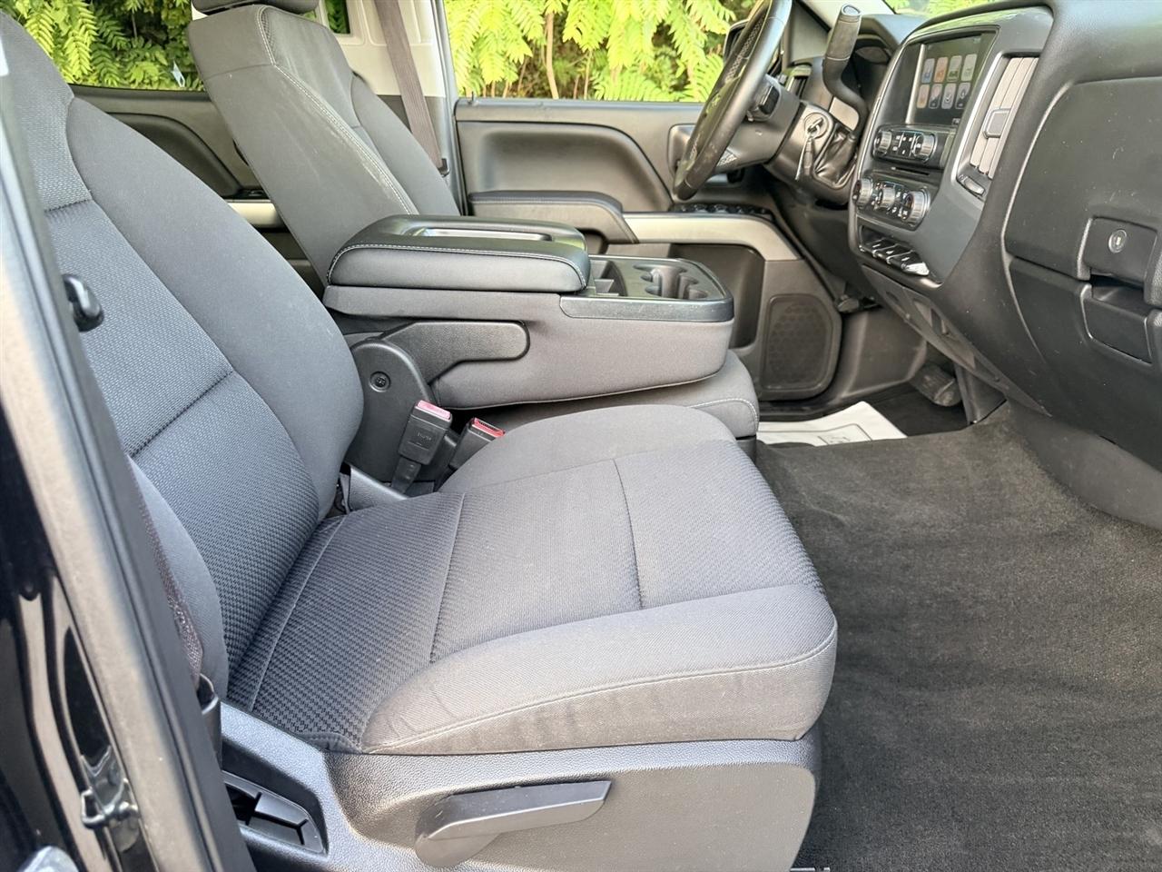 Chevrolet Silverado photo 34