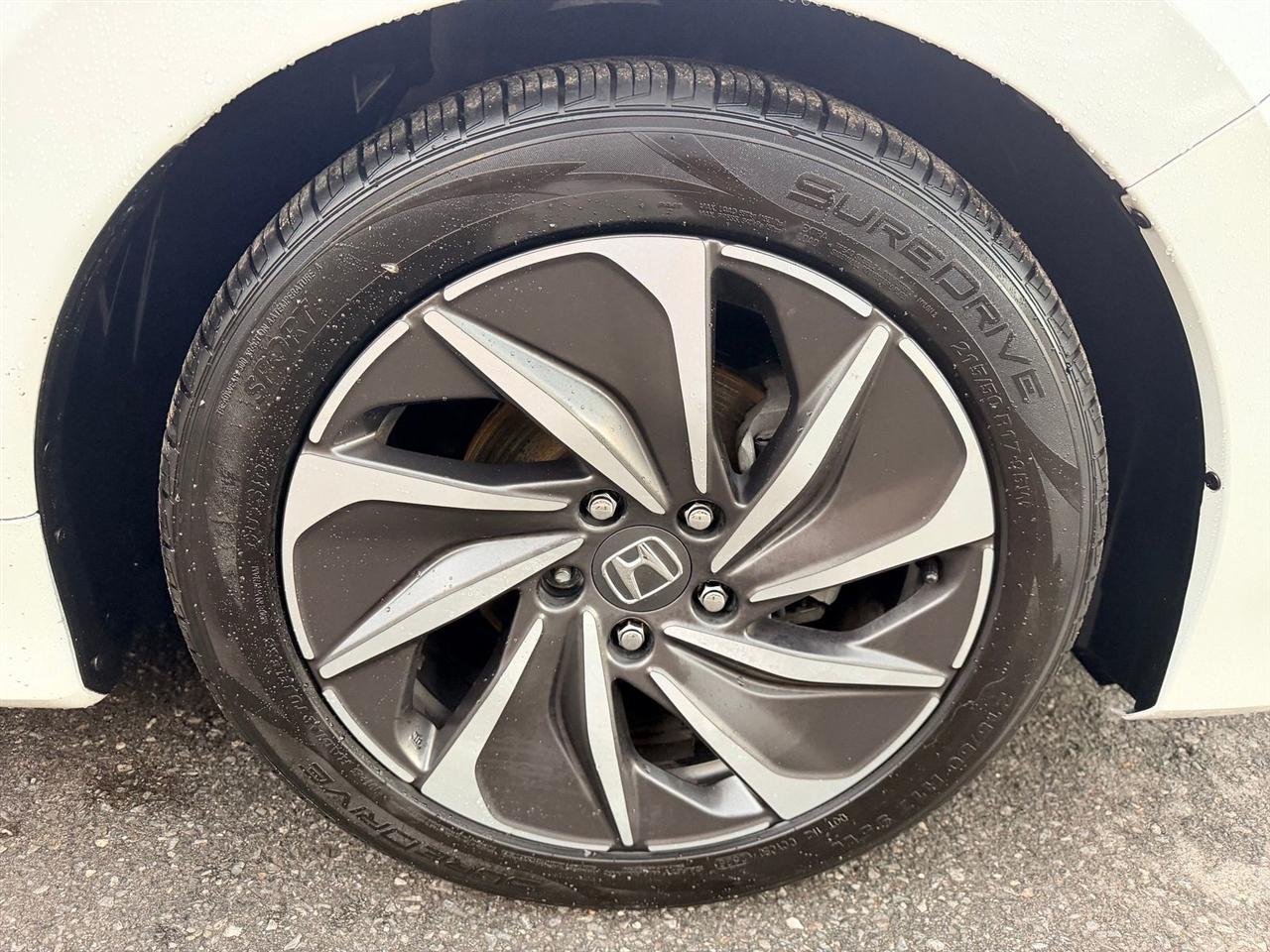 Honda Insight Touring 2019