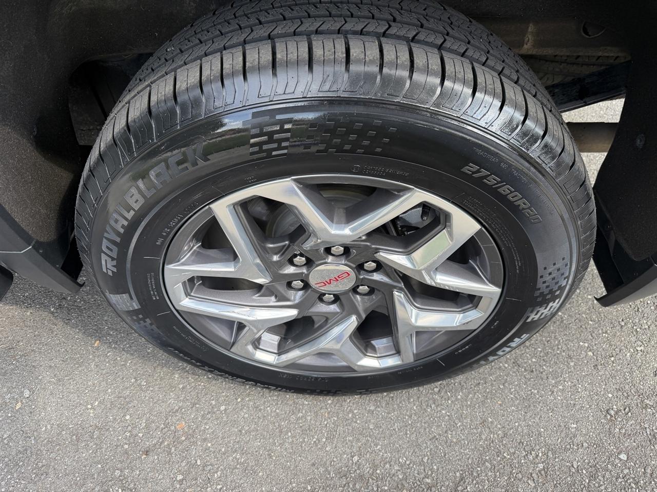 GMC Sierra 1500 SLT Crew Cab 4WD 2023