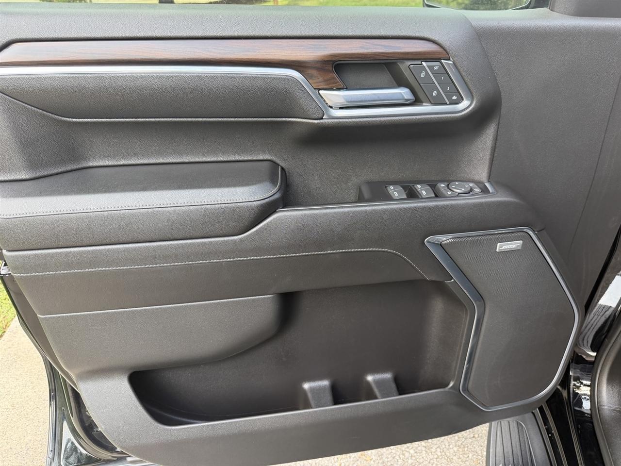 GMC Sierra 1500 SLT Crew Cab 4WD 2023