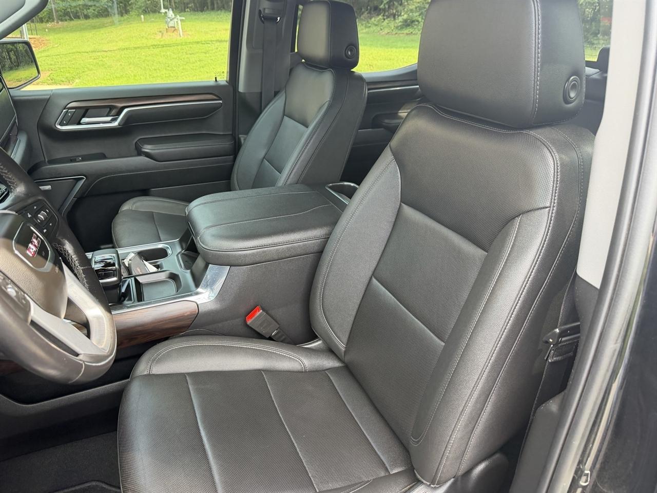 GMC Sierra 1500 SLT Crew Cab 4WD 2023