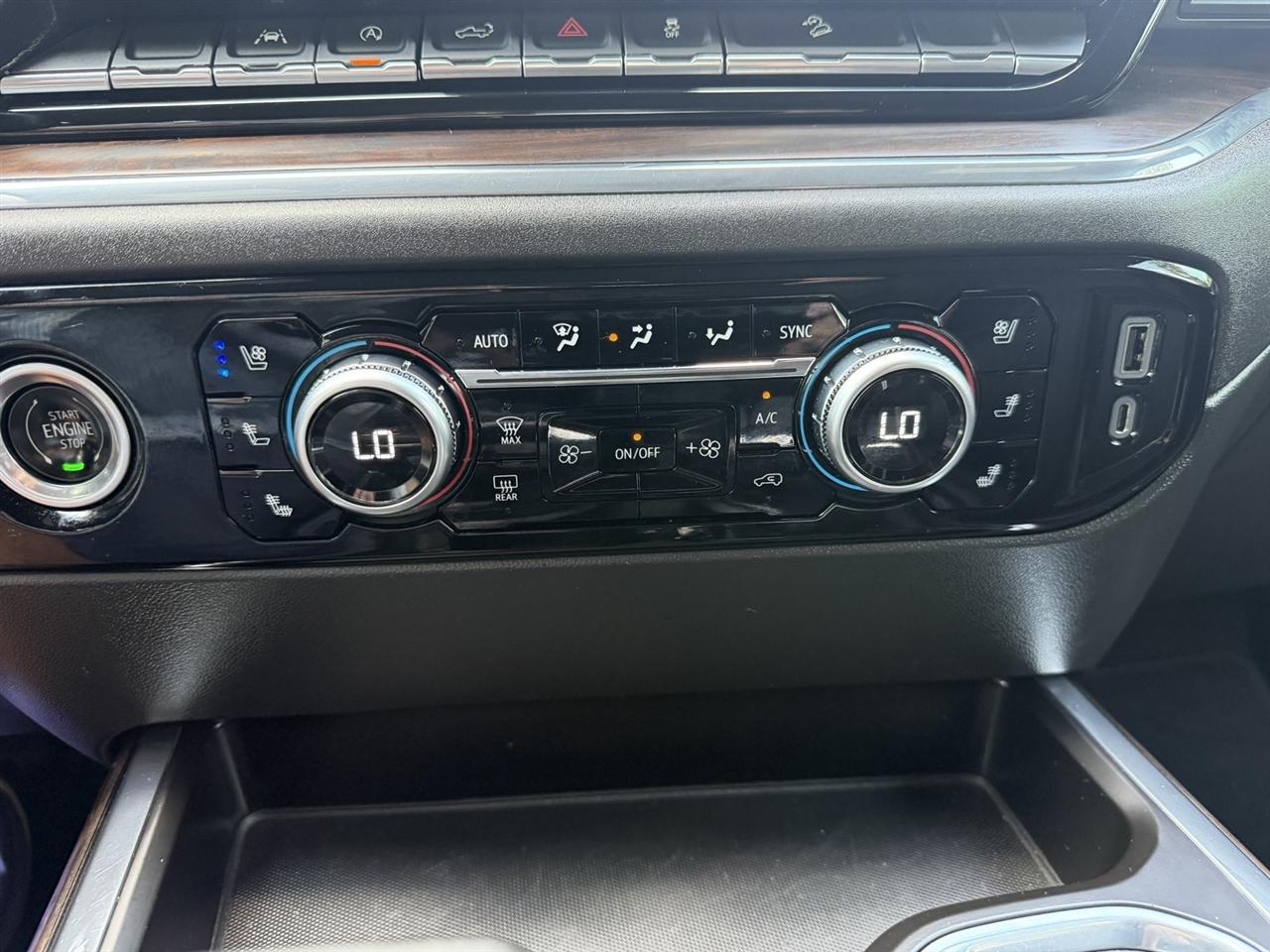 GMC Sierra 1500 SLT Crew Cab 4WD 2023