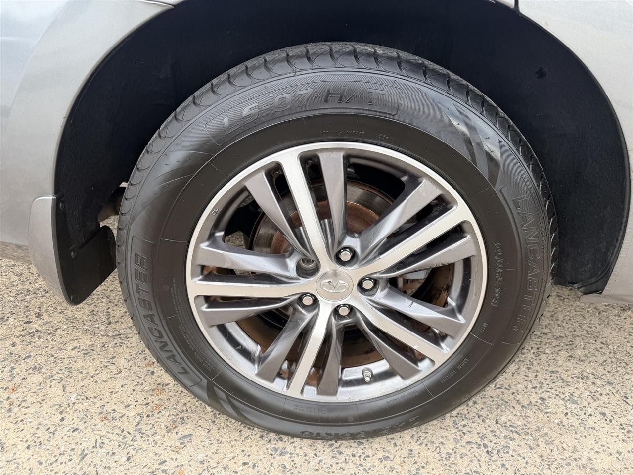 Infiniti QX60 Luxe 2017
