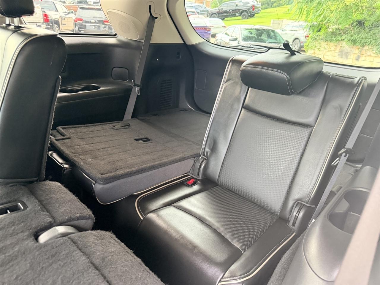 Infiniti QX60 Luxe 2017