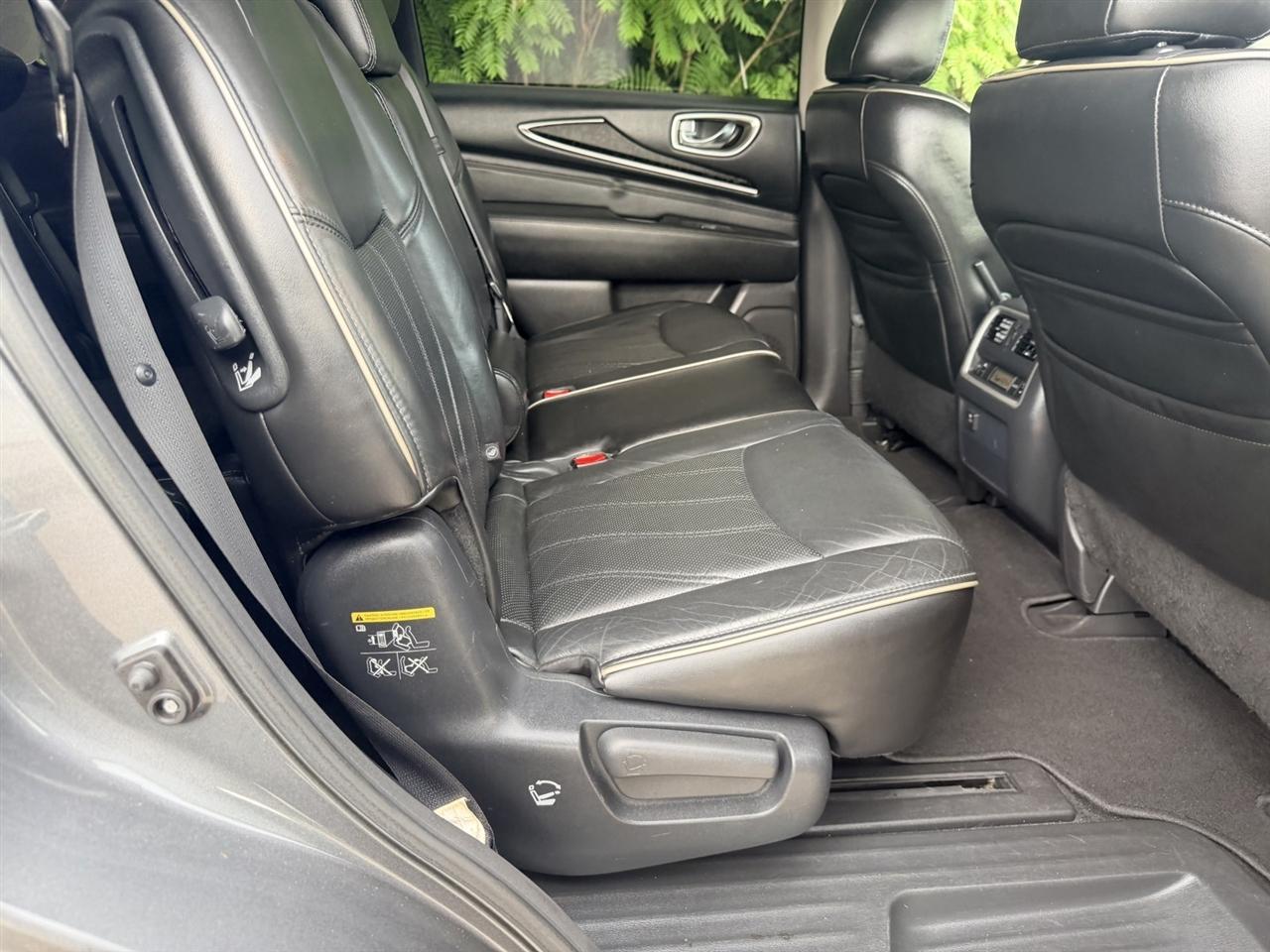 Infiniti QX60 Luxe 2017