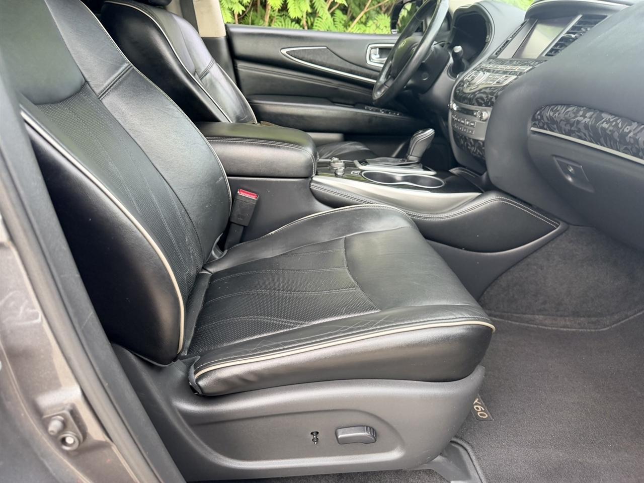 Infiniti QX60 Luxe 2017