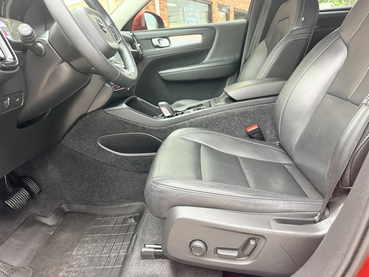 Volvo XC40 T4 Momentum 2021