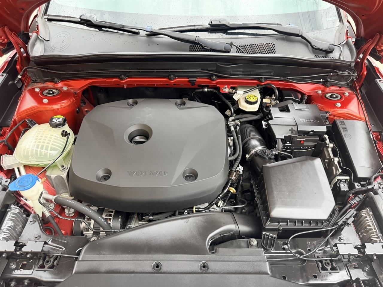 Volvo XC40 T4 Momentum 2021