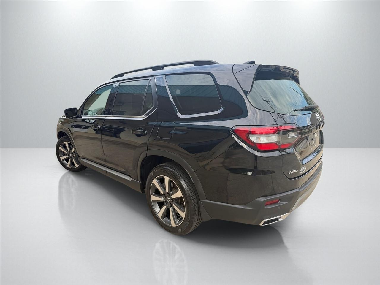 Honda Pilot Elite AWD 2023