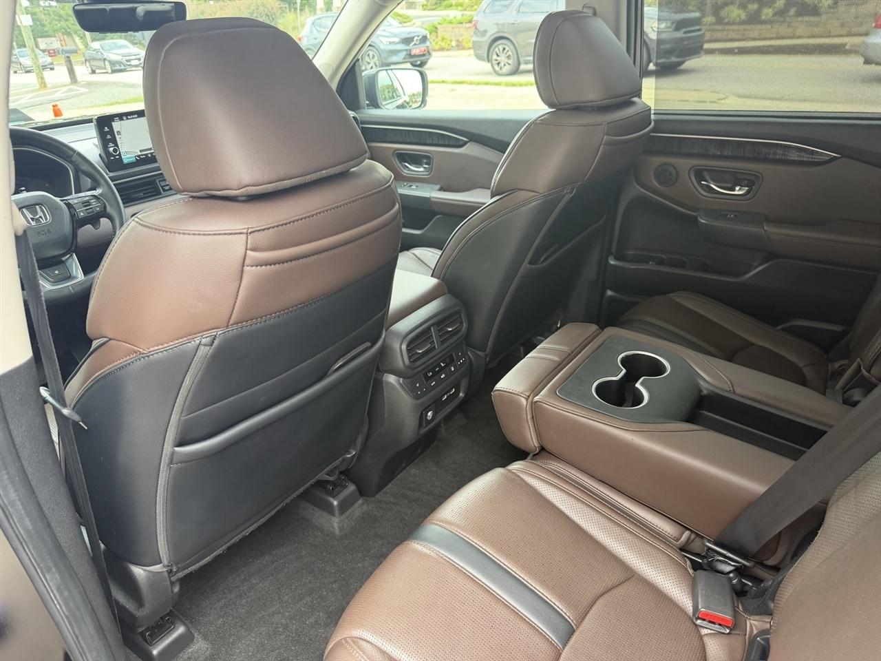 Honda Pilot Elite AWD 2023