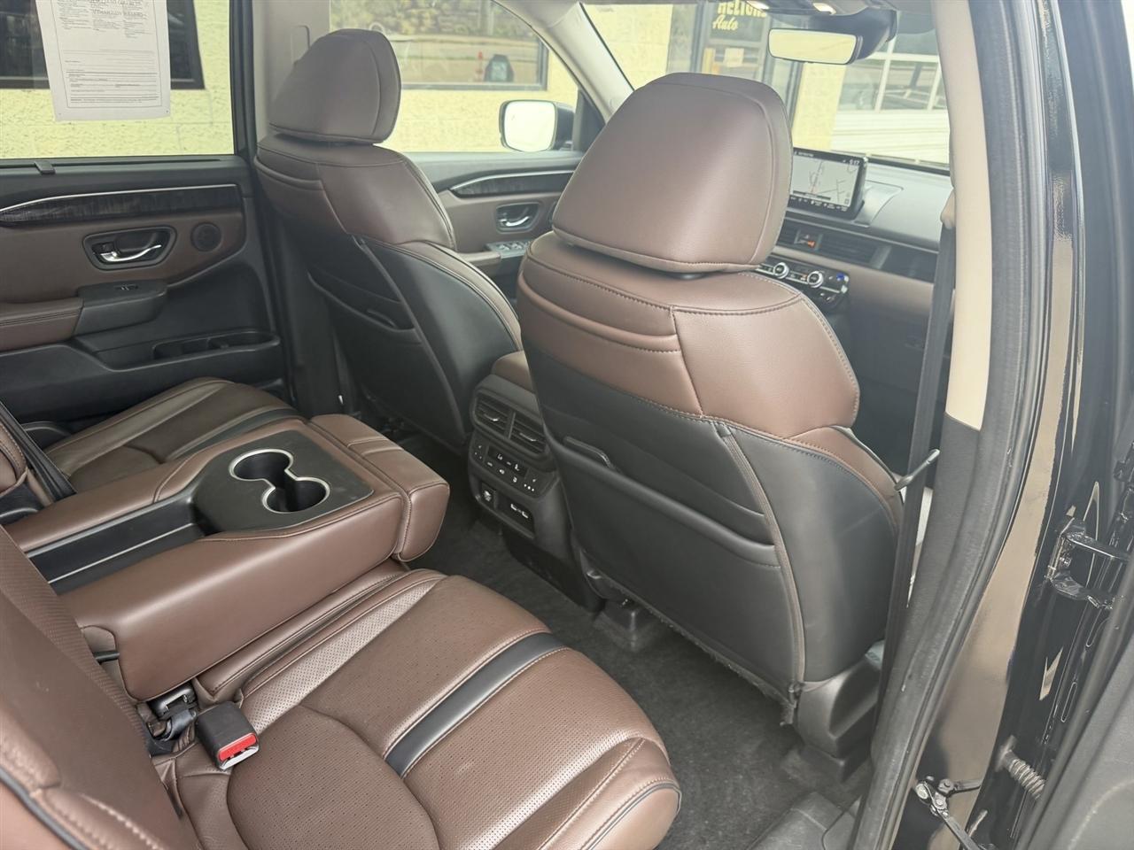 Honda Pilot Elite AWD 2023