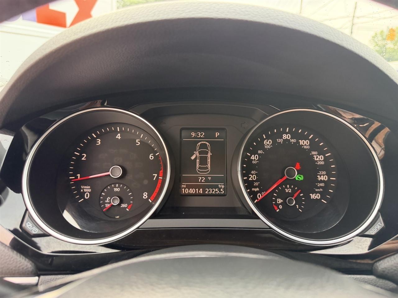 Volkswagen Jetta 1.8T SEL 6A 2017