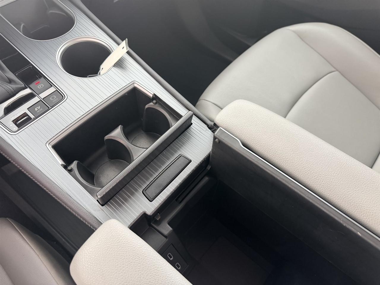 Toyota Sienna XLE 8-Passenger 2025