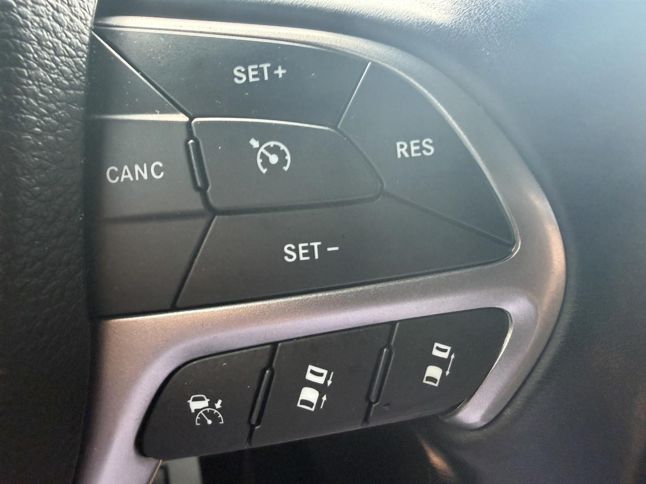 Jeep Grand Cherokee Overland 4WD 2021