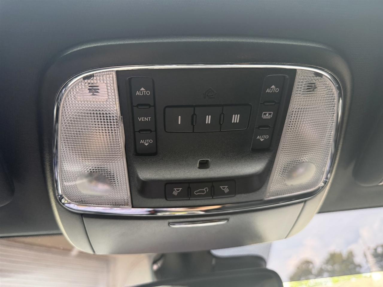 Jeep Grand Cherokee Overland 4WD 2021