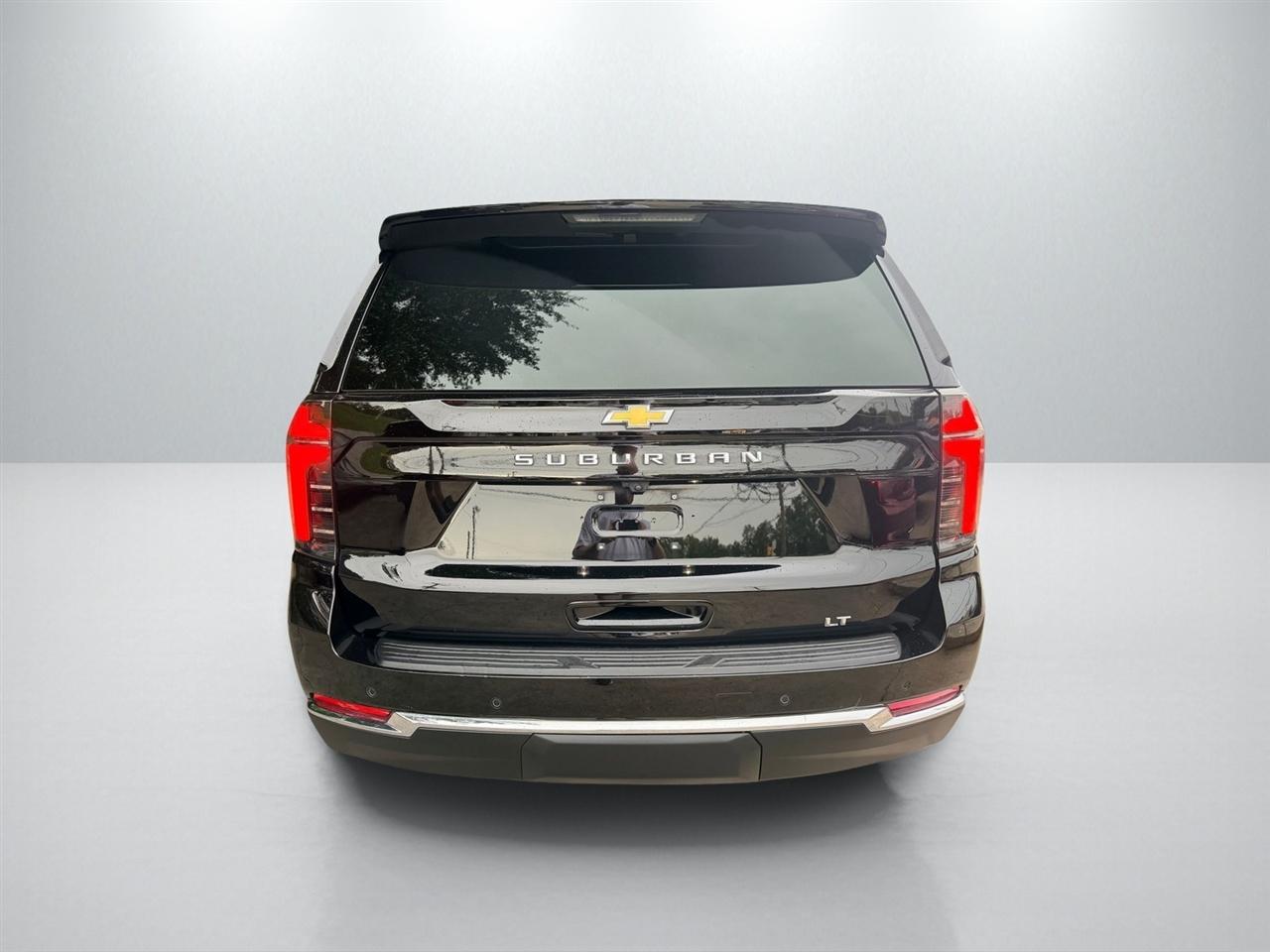 Chevrolet Suburban photo 6