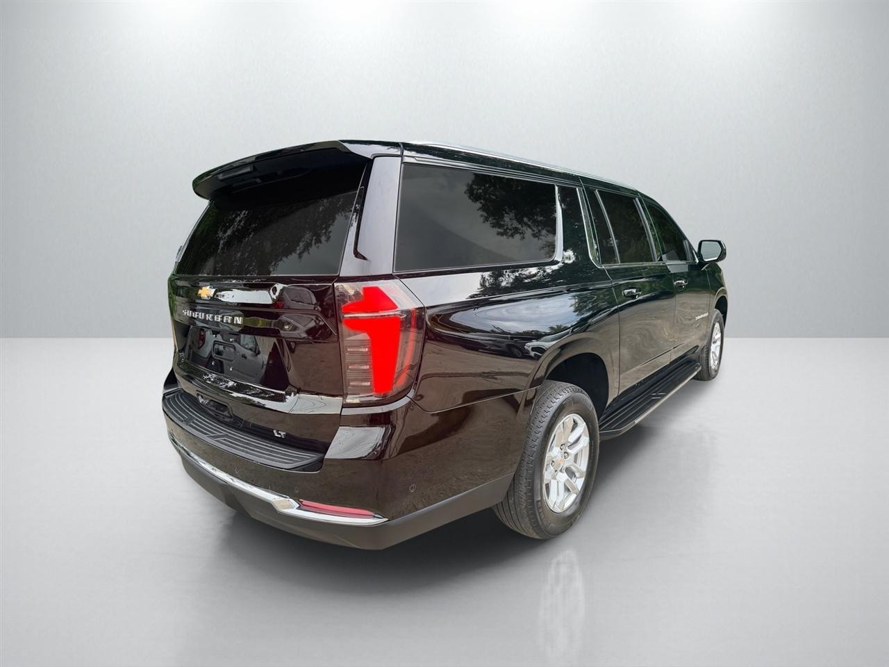 Chevrolet Suburban photo 7