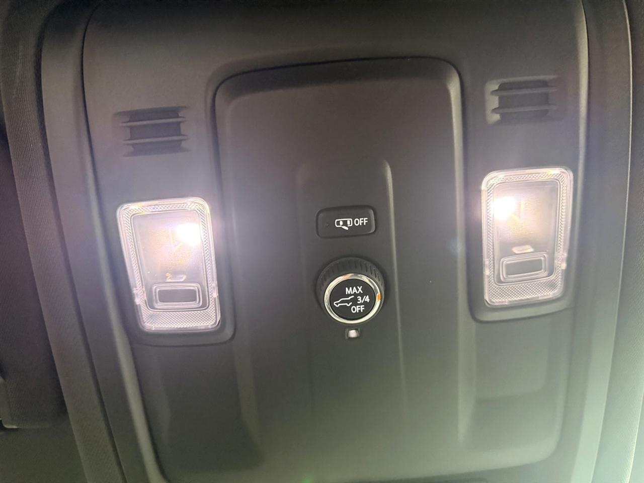 Chevrolet Suburban photo 24