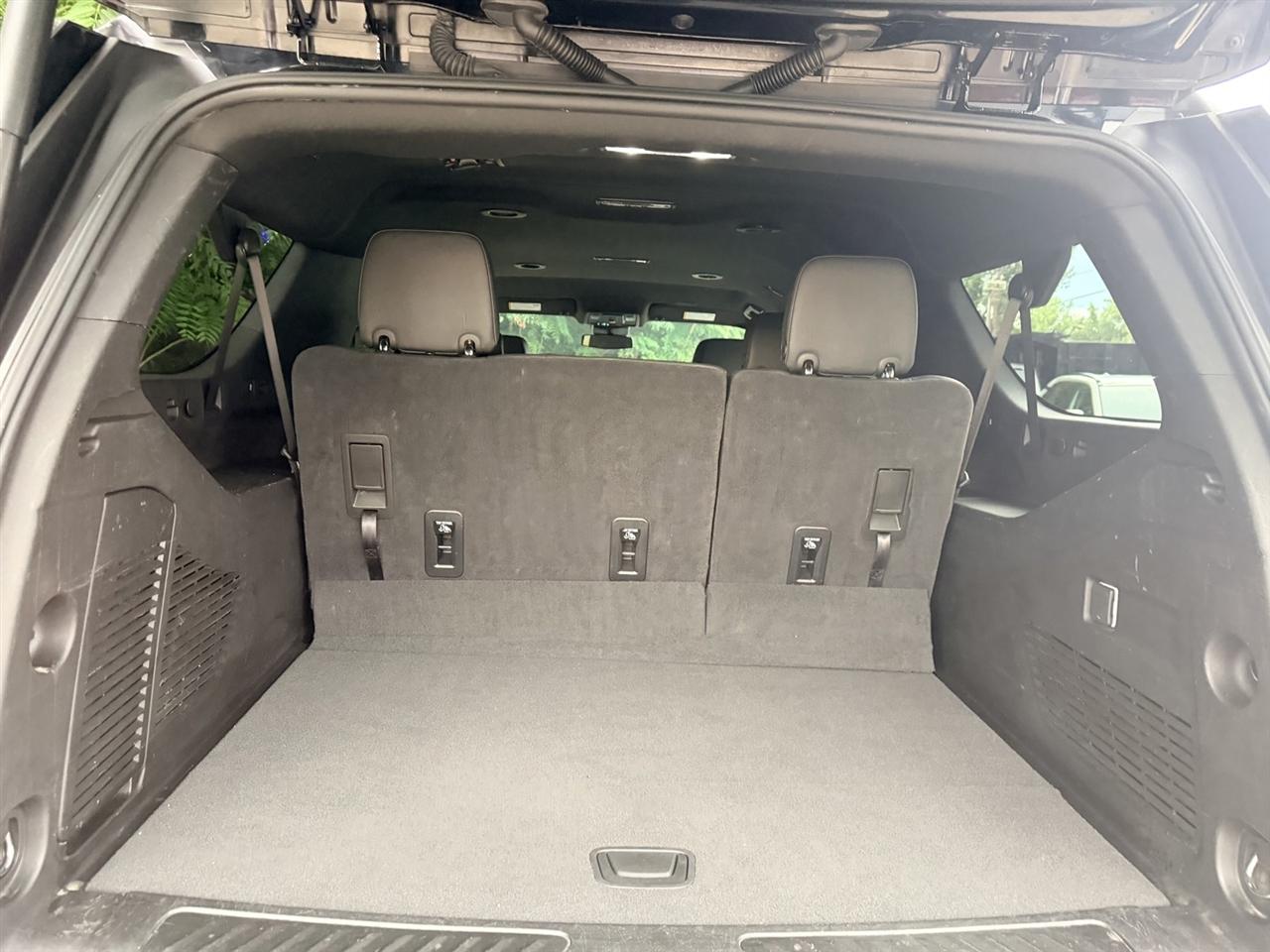 Chevrolet Suburban photo 30