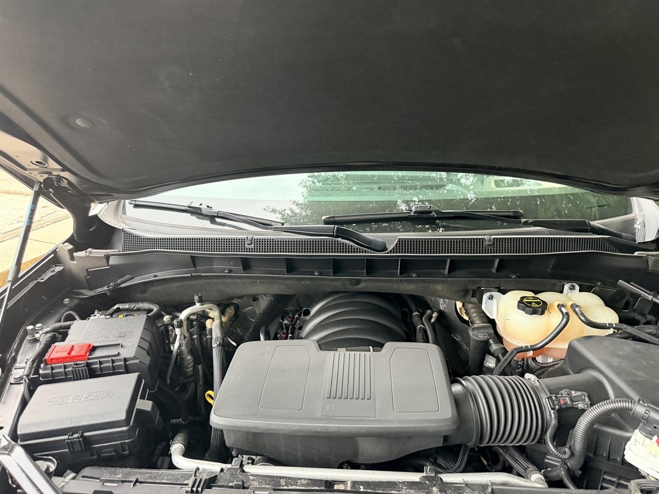 Chevrolet Suburban photo 37