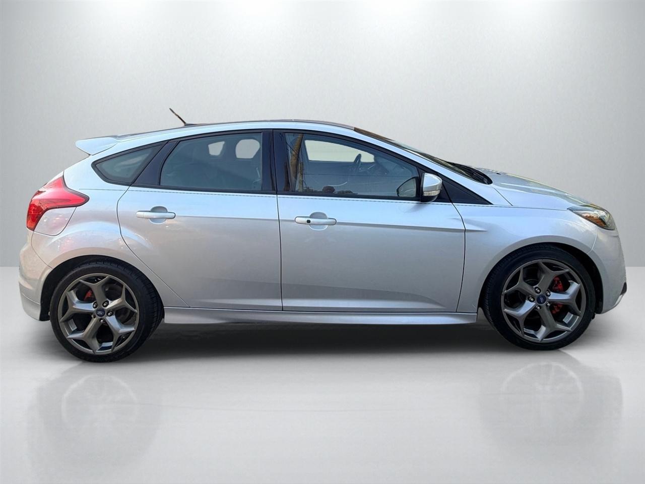 Ford Focus ST Hatch 2014
