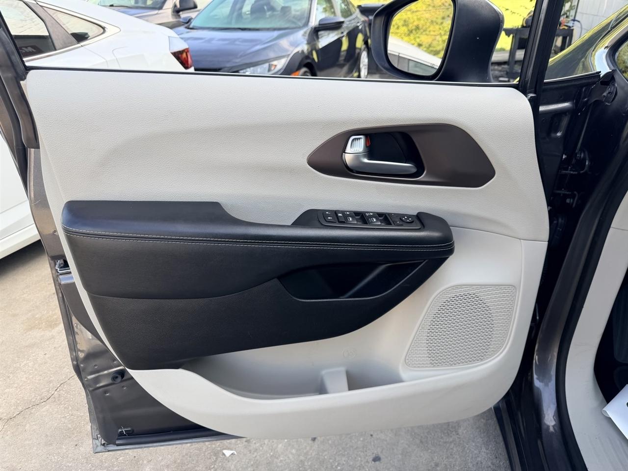 Chrysler Voyager LXI 2021