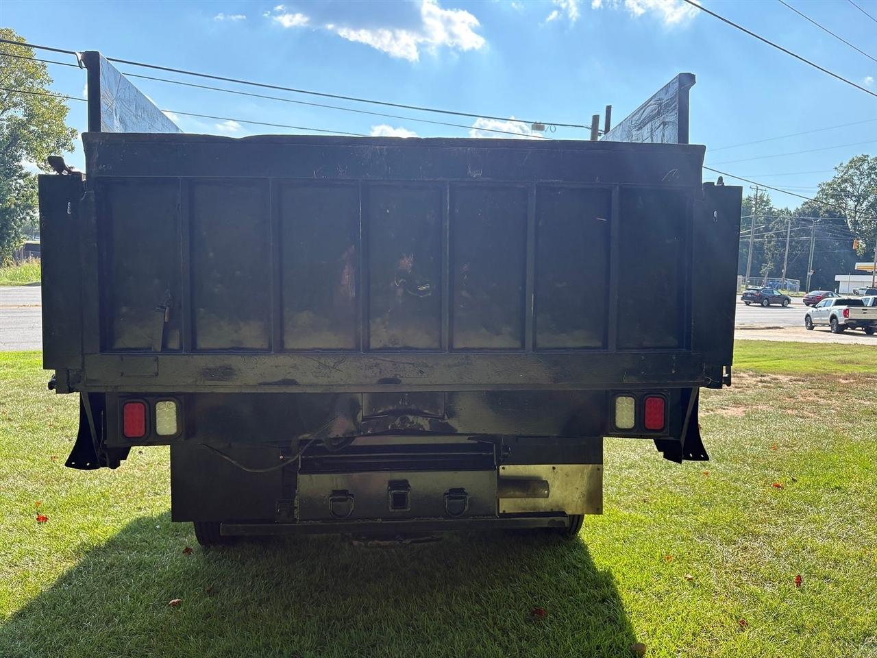 RAM 5500 Regular Cab LWB 4WD DRW 2023