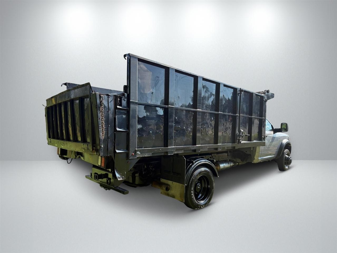 RAM 5500 Regular Cab LWB 4WD DRW 2023