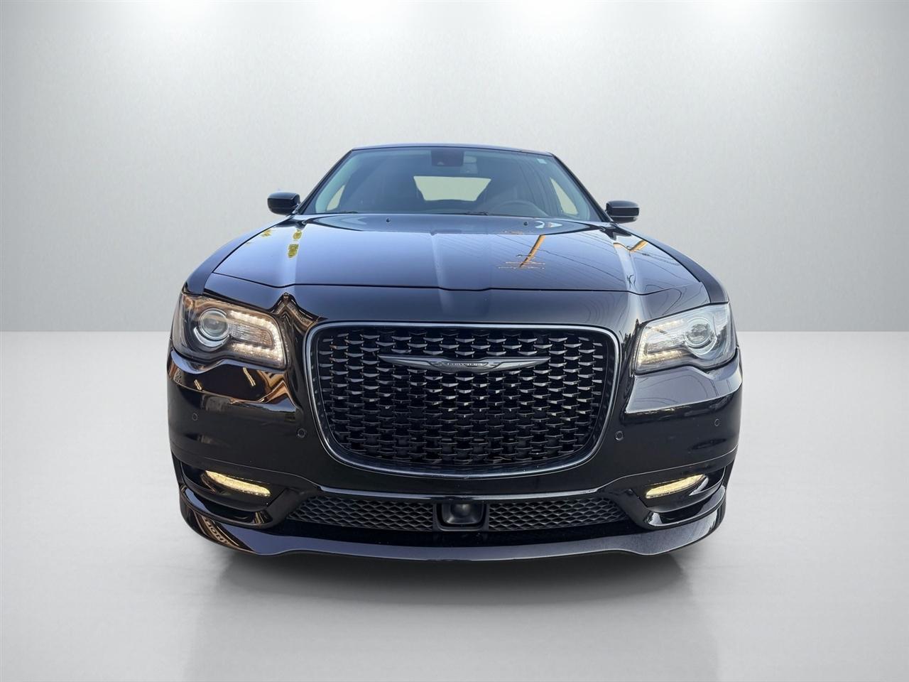 Chrysler 300 Touring L 2023