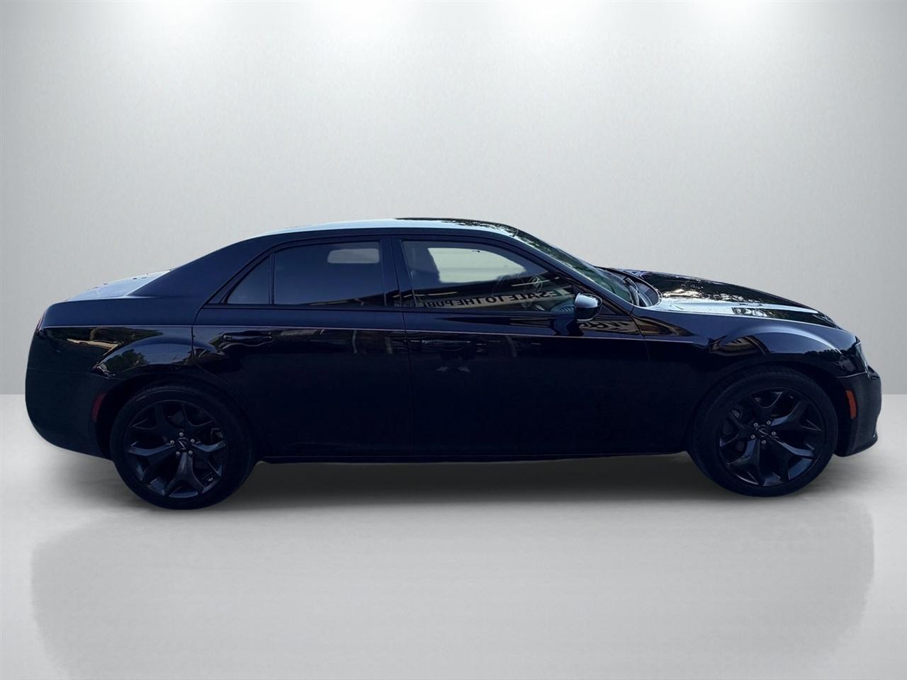 Chrysler 300 Touring L 2023