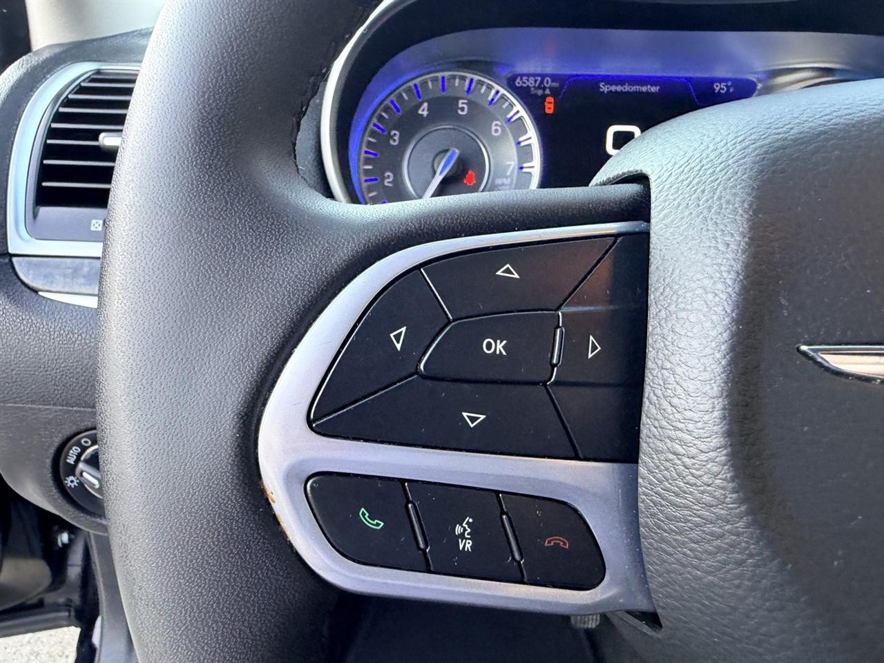 Chrysler 300 Touring L 2023