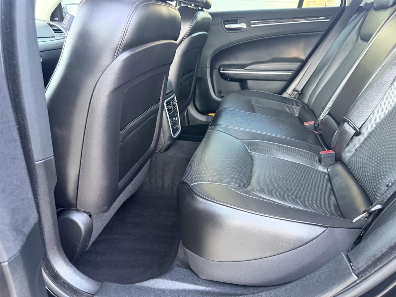 Chrysler 300 Touring L 2023