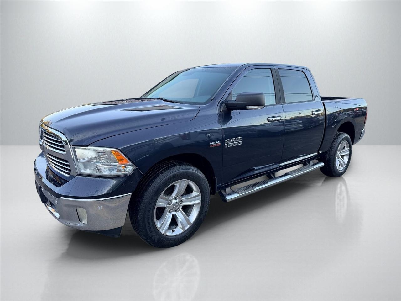 RAM 1500 SLT Crew Cab SWB 4WD 2014