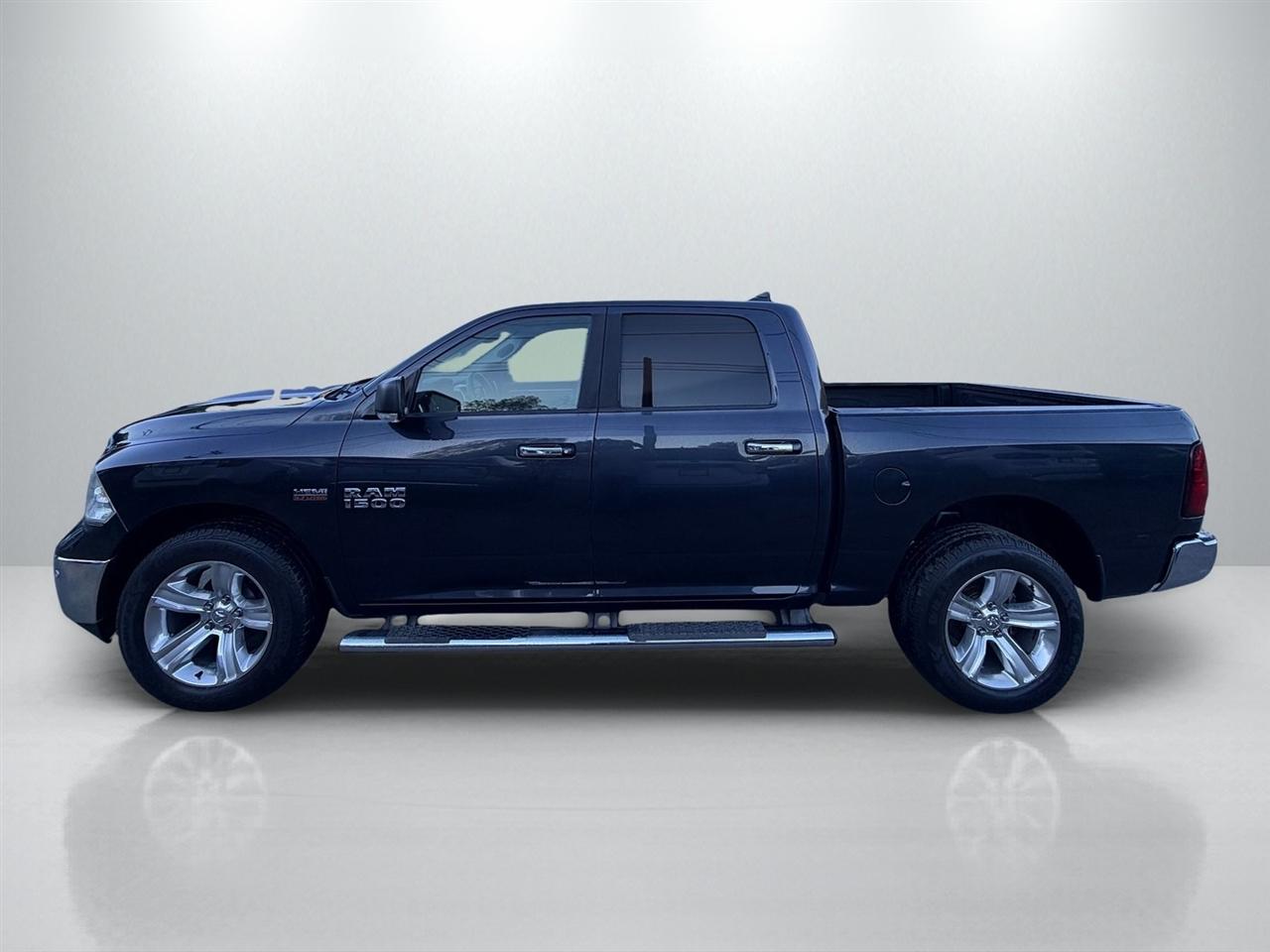 RAM 1500 SLT Crew Cab SWB 4WD 2014