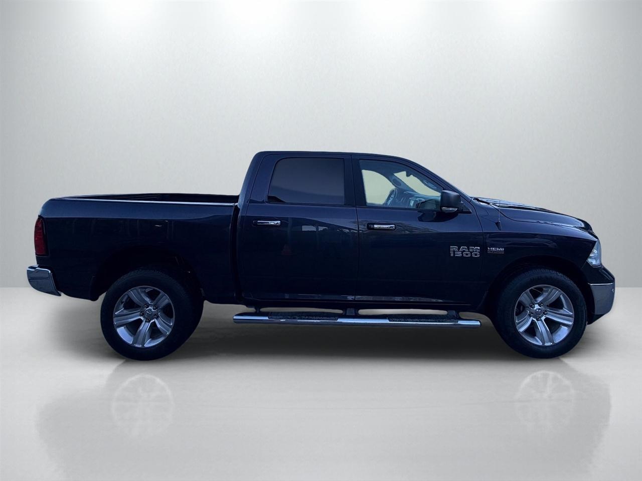 RAM 1500 SLT Crew Cab SWB 4WD 2014