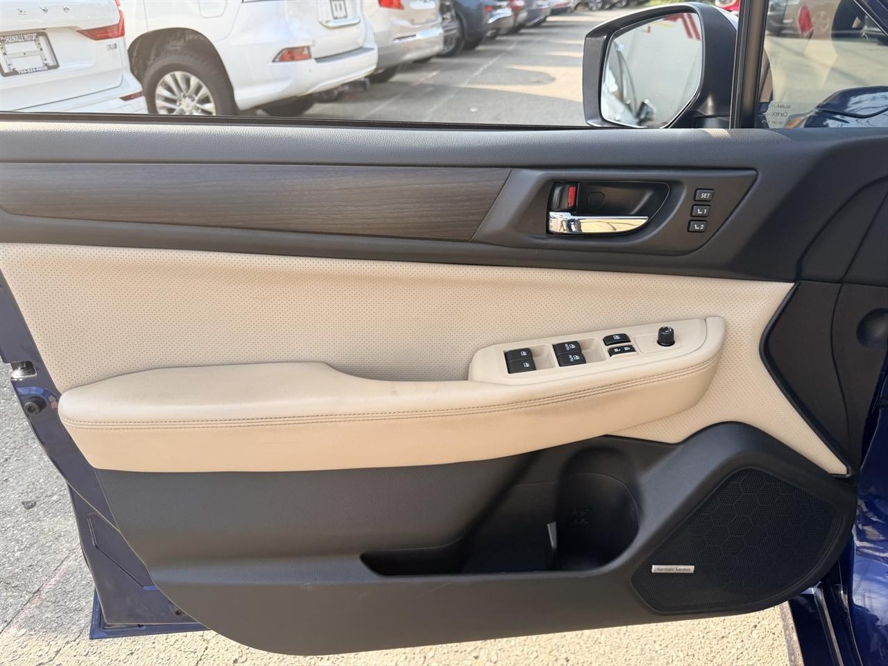 Subaru Legacy 2.5i Limited 2015