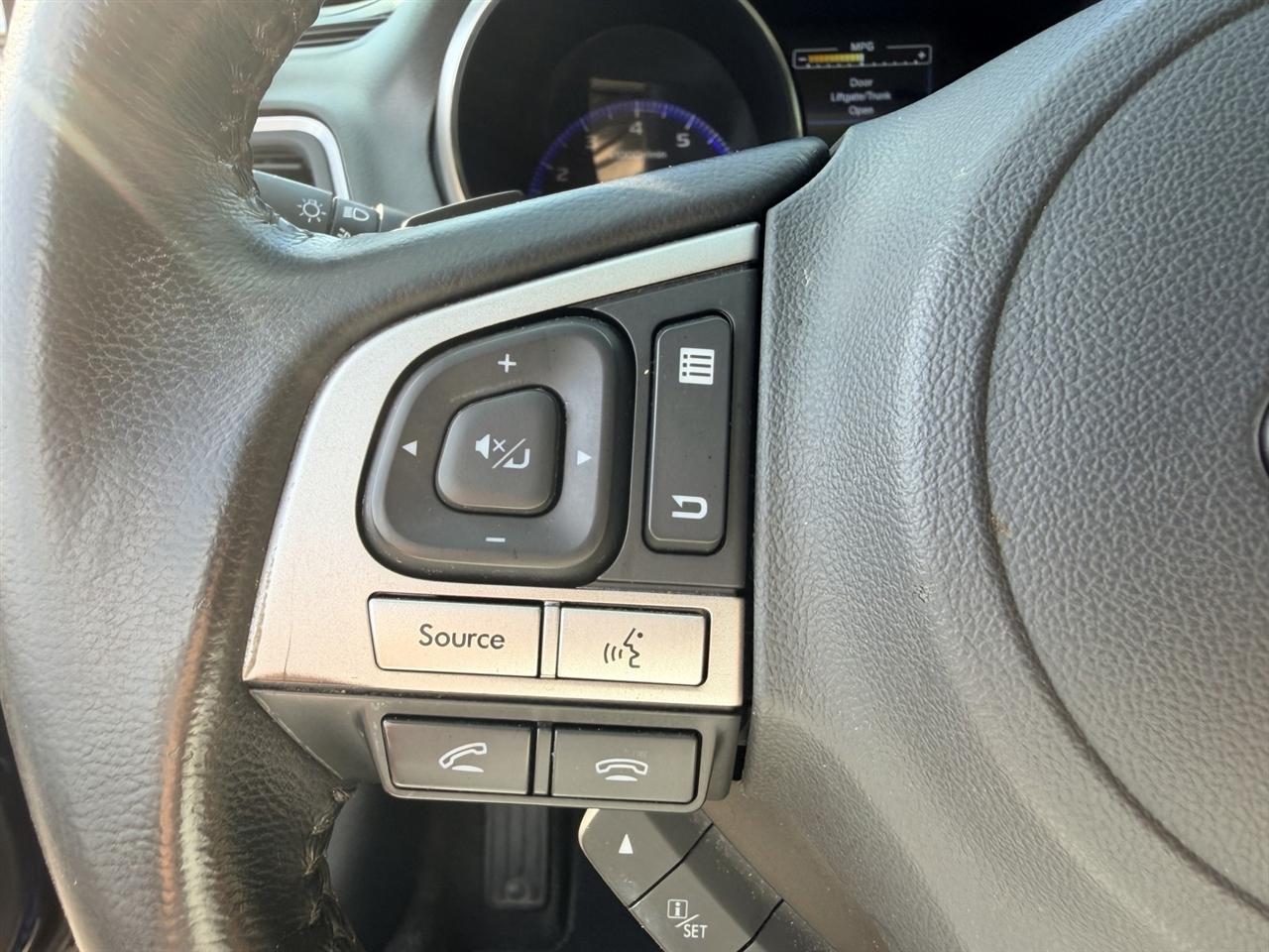 Subaru Legacy 2.5i Limited 2015