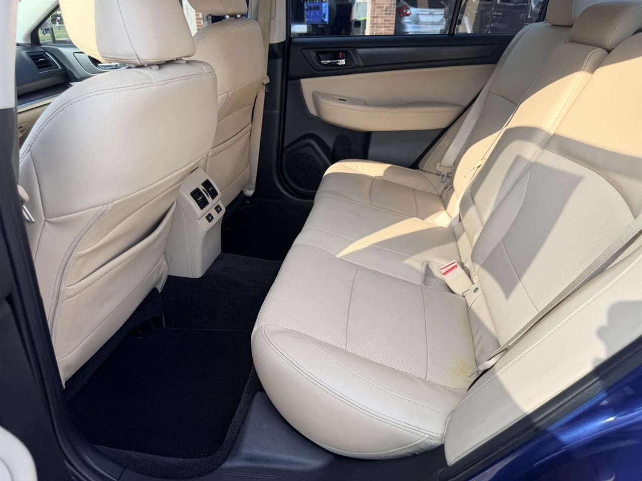 Subaru Legacy 2.5i Limited 2015