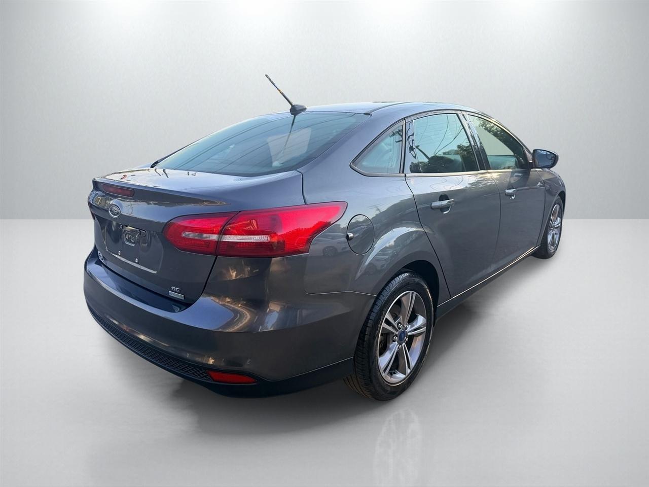 Ford Focus SE Sedan 2018