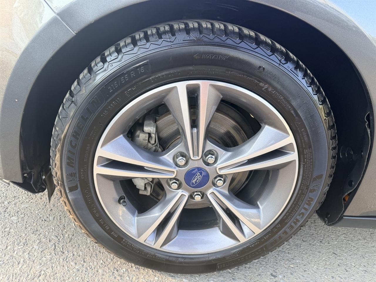 Ford Focus SE Sedan 2018