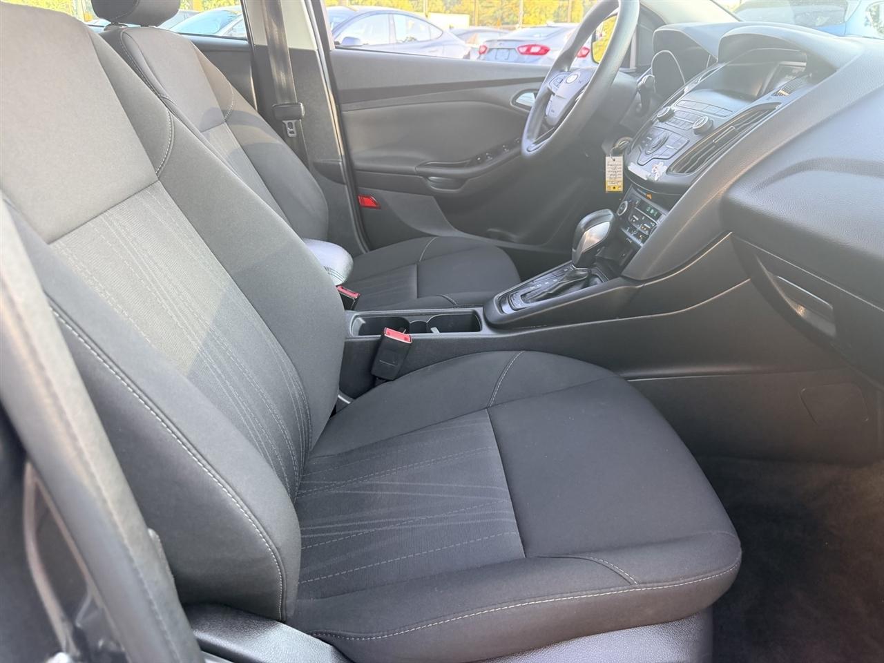 Ford Focus SE Sedan 2018