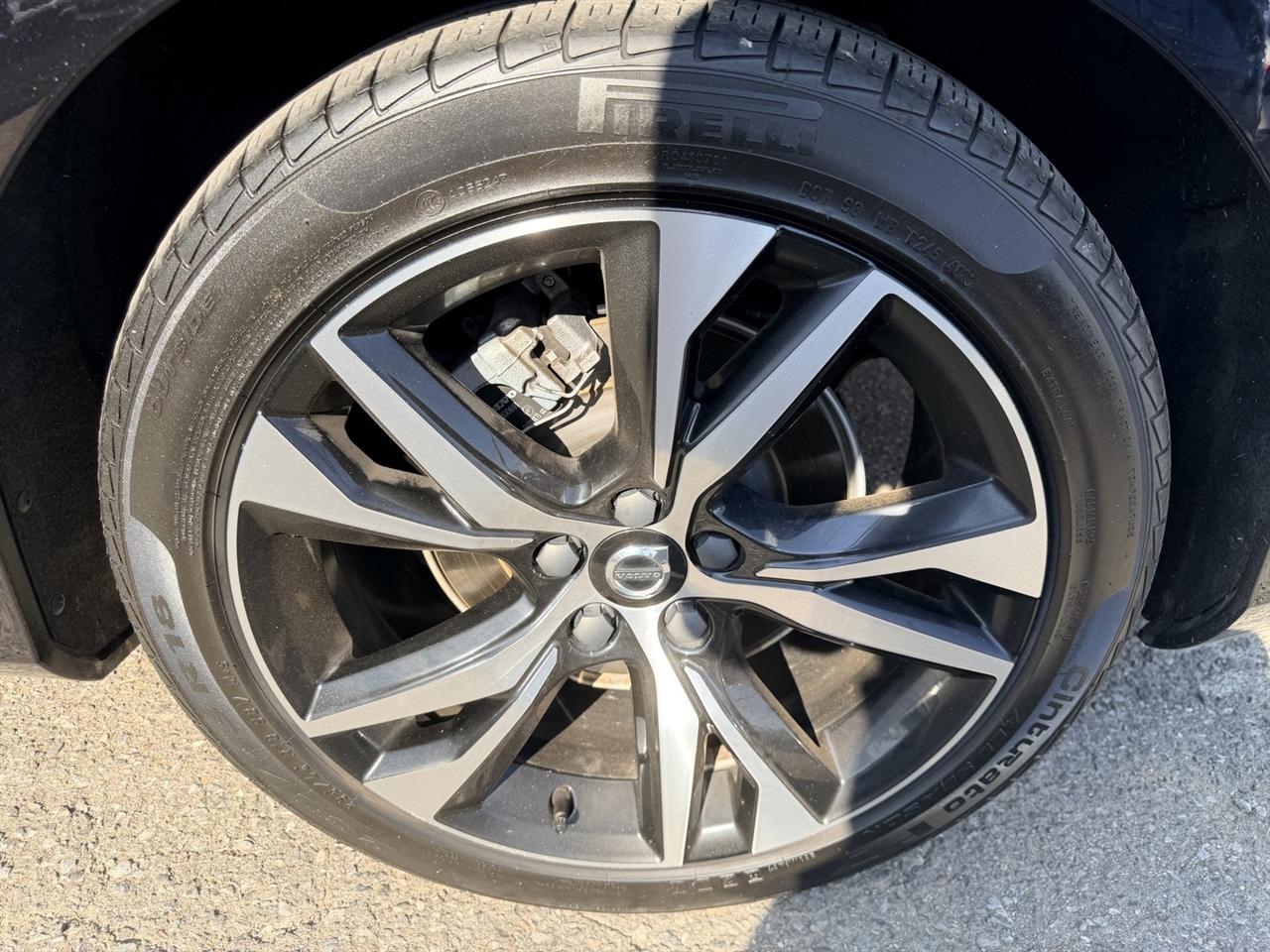 Volvo S60 B5 Core Dark AWD 2024