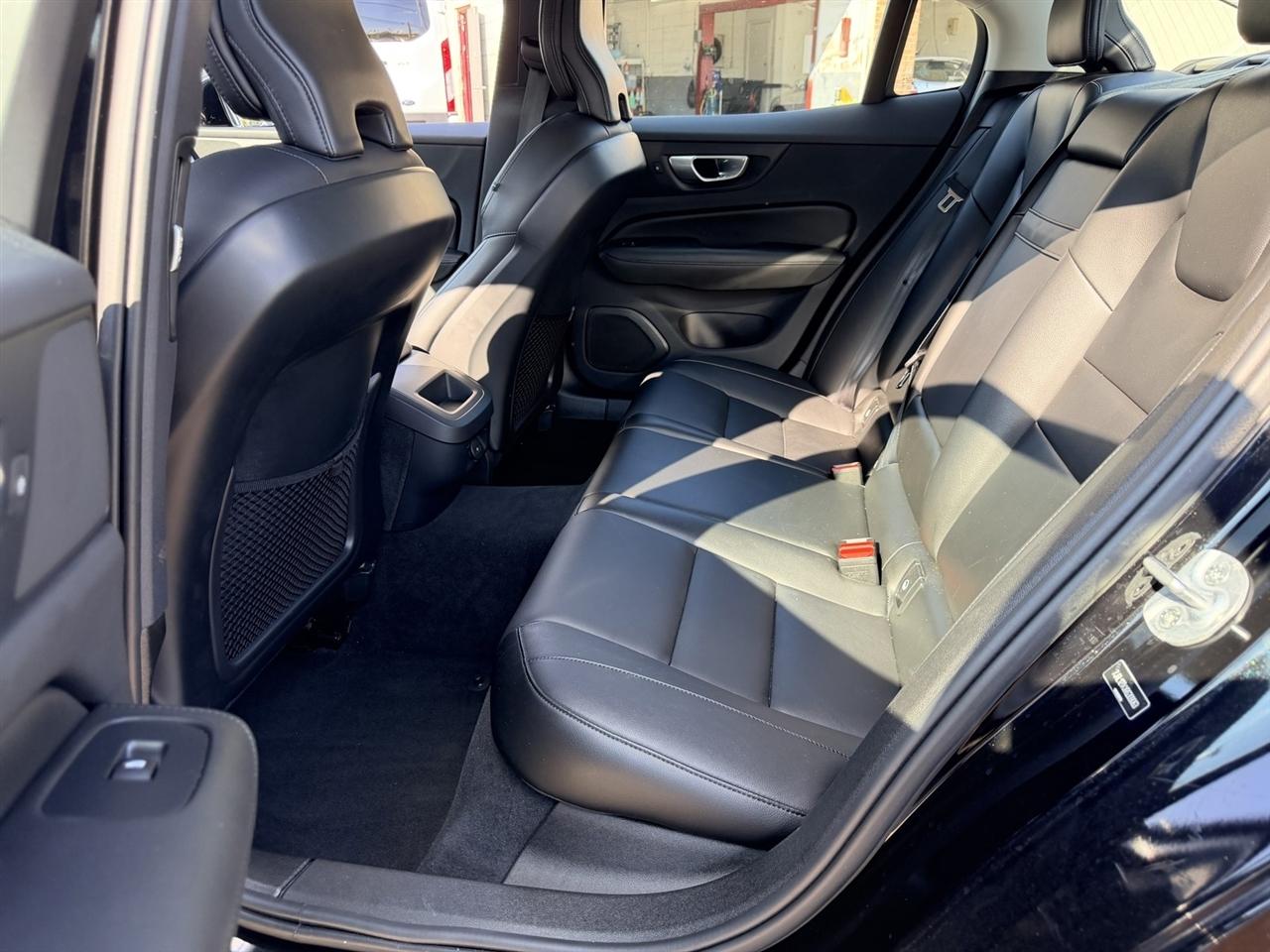Volvo S60 B5 Core Dark AWD 2024