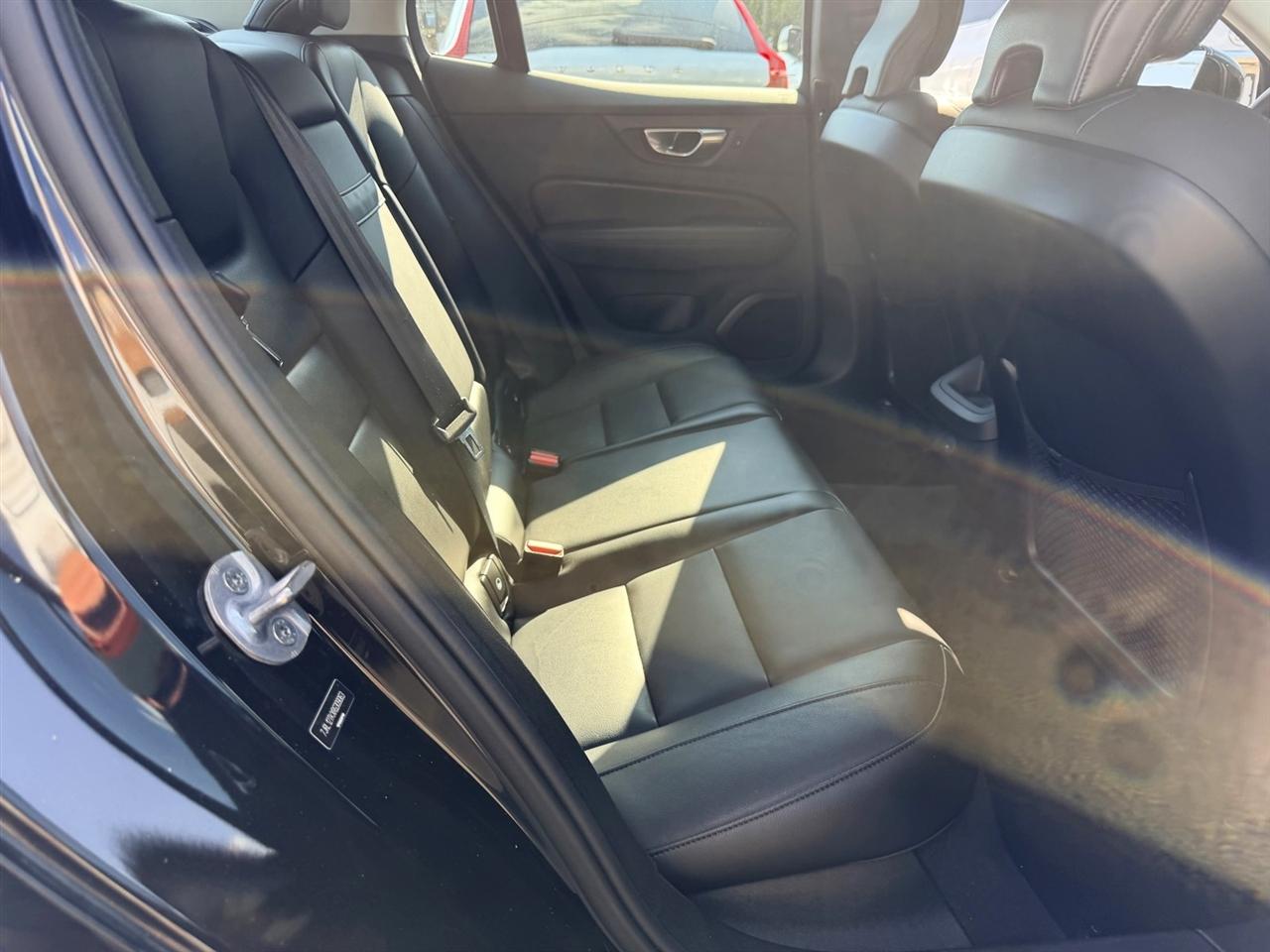 Volvo S60 B5 Core Dark AWD 2024
