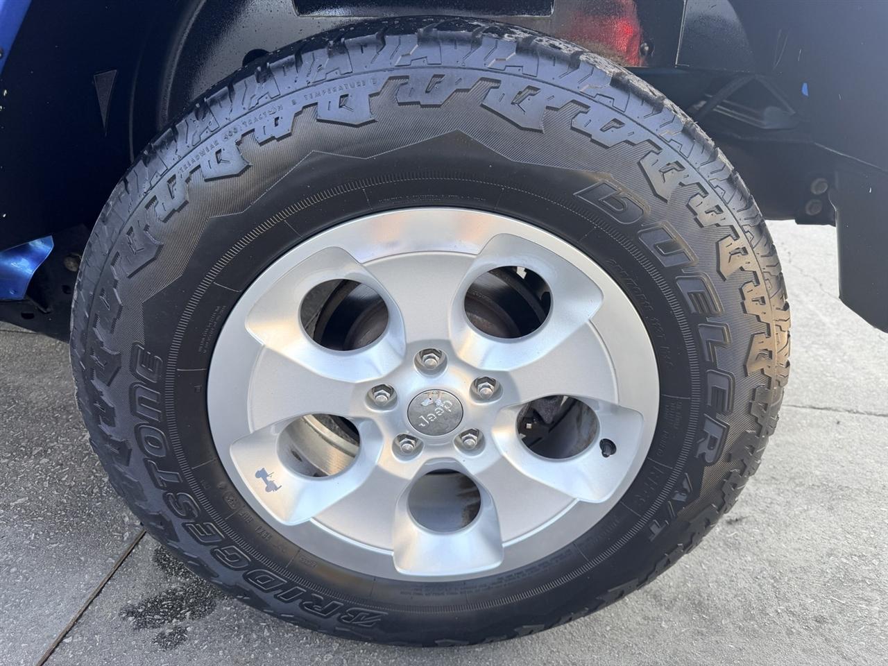 Jeep Wrangler Unlimited Sahara 4WD 2015