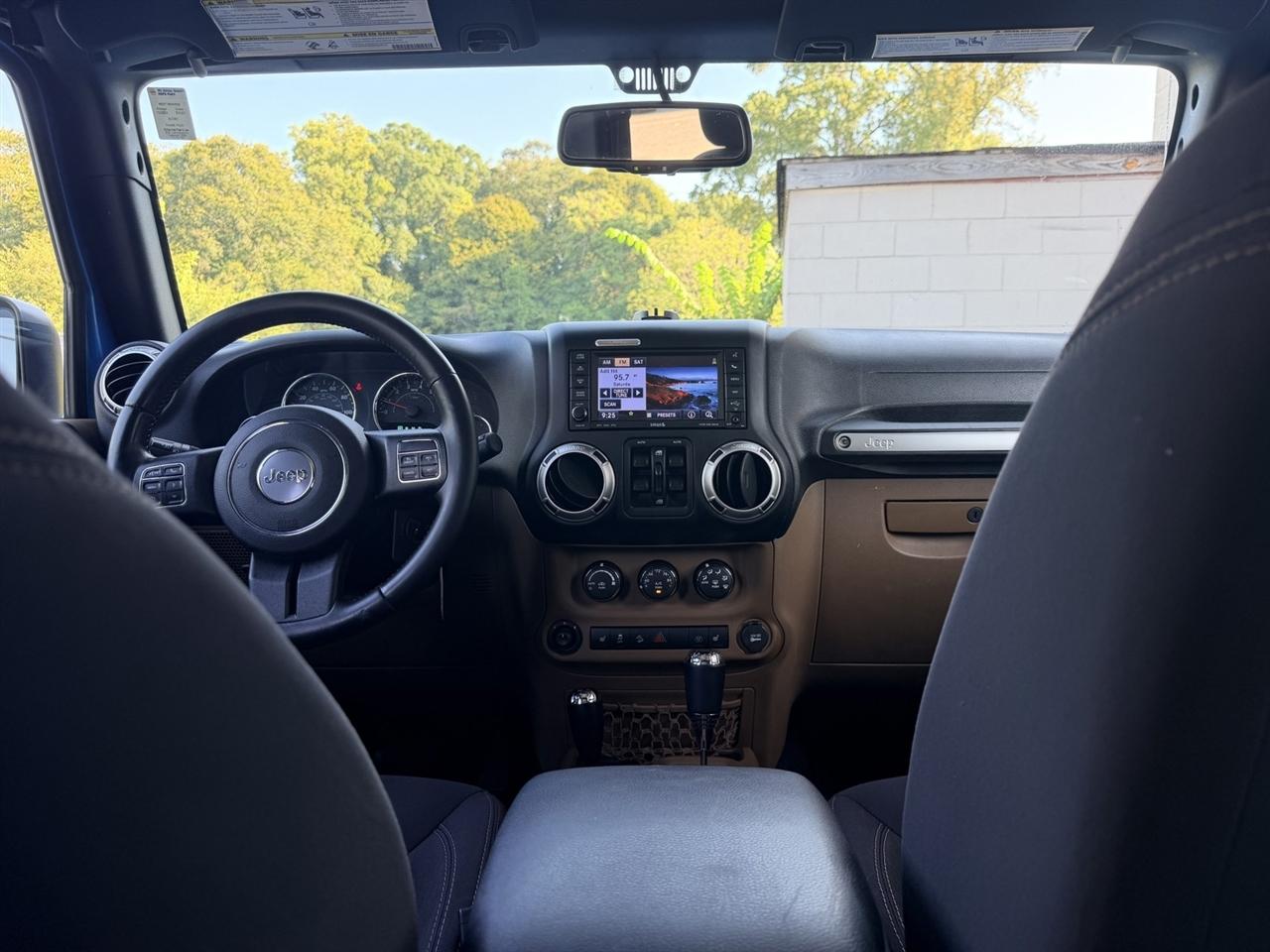 Jeep Wrangler Unlimited Sahara 4WD 2015